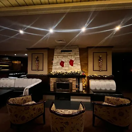 Aparthotel Dimitri Emerald , Near Gondola